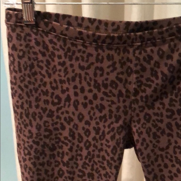 June and Daisy cropped stretchy pant. - Picture 2 of 3